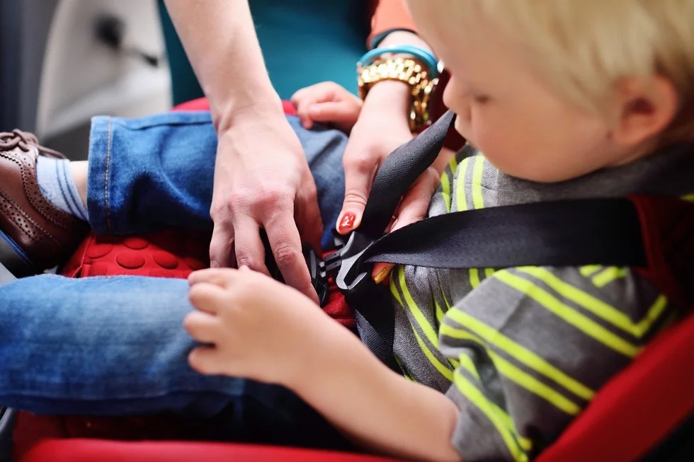 NEW WASHINGTON CHILD SEAT BELT LAW Schauermann Thayer